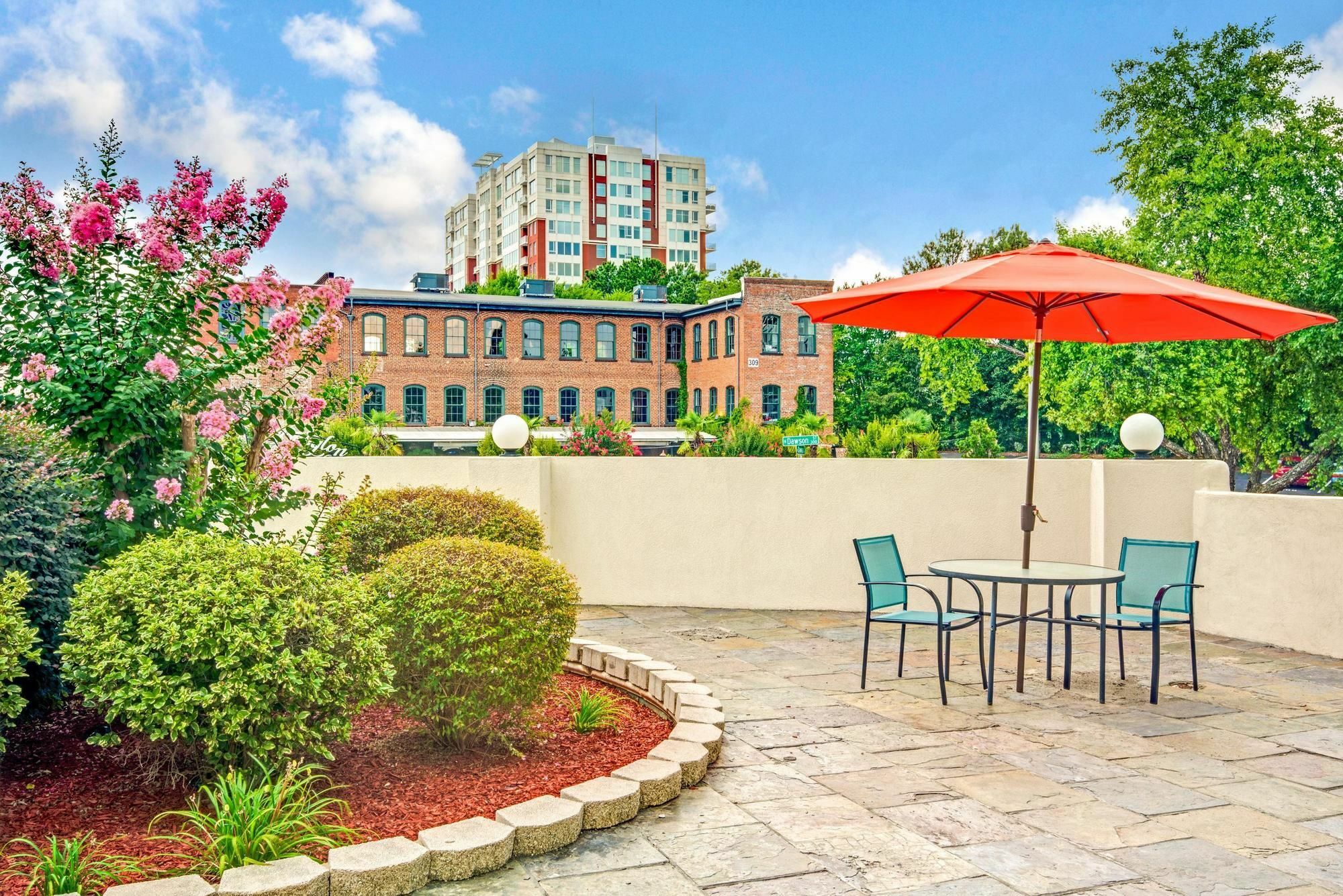 The Longleaf Hotel Raleigh Exterior photo